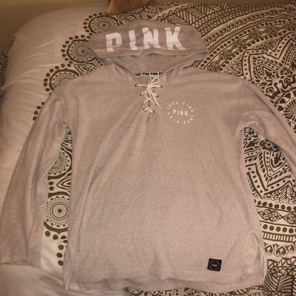 VS Cross Tye Sweatshirt - Picture 1 of 1